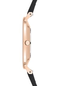 Runde Uhr mit einem Gehäuse aus Roségold, schwarzem Silikonarmband und silbernen Akzenten. Taste an der Seite zum Einstellen der Uhrzeit. Glatte Metalloberfläche.