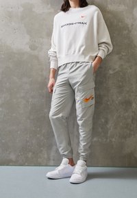 Nike Sportswear Cargobyxor - grey