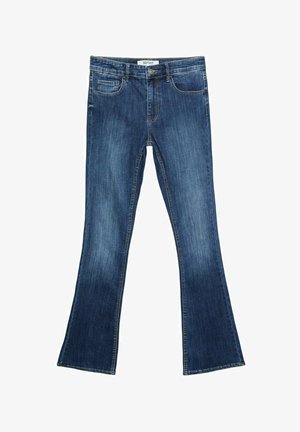 Jean en denim évasé de couleur bleu délavé. Comprend des poches avant, des passants de ceinture et une taille standard. Coutures contrastées visibles dans tout le vêtement.