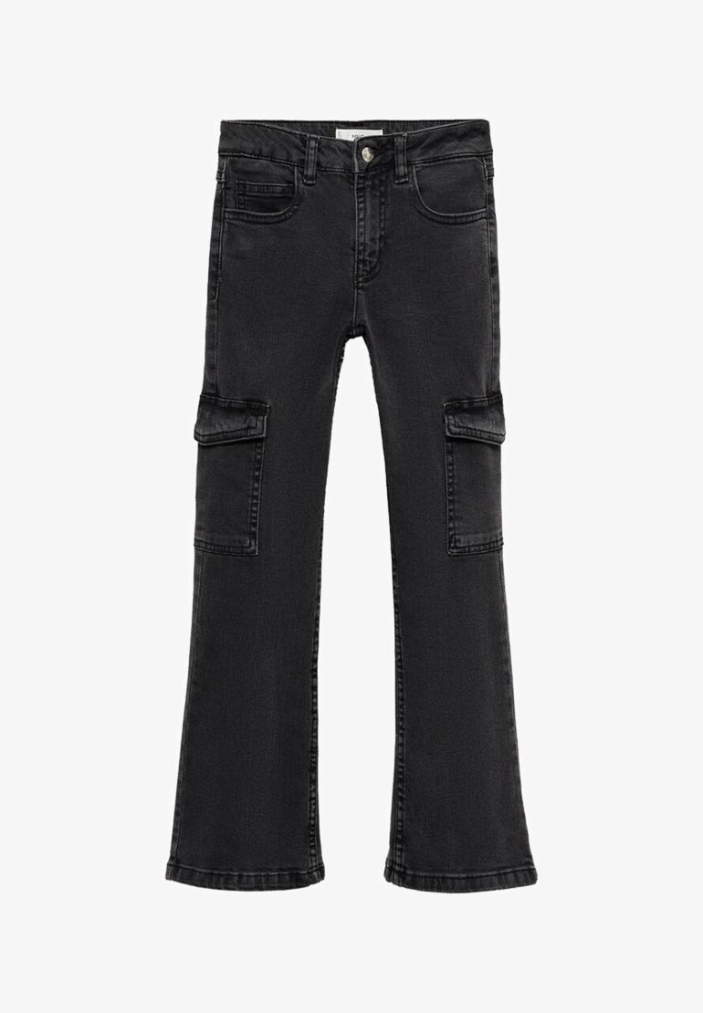 Pantaloni cargo in denim nero con due tasche laterali, vita aderente, gambe svasate e dettagli di cuciture sottili. Adatti per un abbigliamento casual.