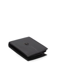Portafoglio in pelle nera con superficie texturizzata, dotato di una chiusura a pulsante arrotondato e un design semplice e pieghevole. Compatto e funzionale.