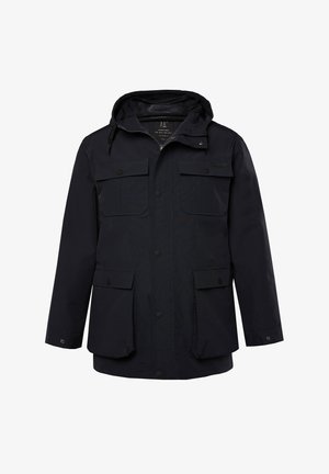 Giacca impermeabile navy con cappuccio, due tasche superiori sul petto, due tasche inferiori con pattina e chiusure a scatto. Tessuto dalla consistenza liscia, design casual.