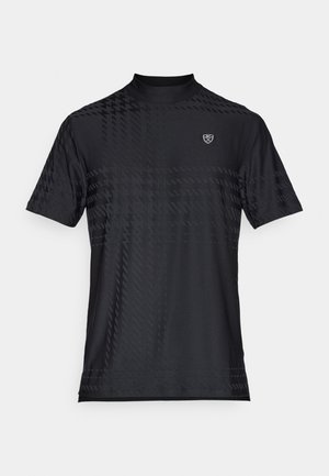 Zwart shirt met korte mouwen en een hoge hals, gemaakt van gladde stof met een gelaagd geometrisch patroon en een klein embleem op de borst.