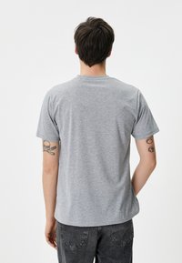 Koton SHORT SLEEVE - T-shirts print - grey