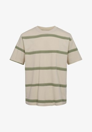 Beige kokvilnas T-krekls ar īsām piedurknēm un zaļām horizontālām svītrām. Apaļš kakla izgriezums un taisns apakšmalē. Mīksta tekstūra.