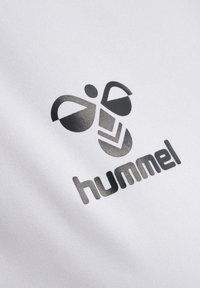 Hummel CORE  - Sports T-shirts - white