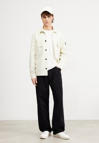 Calvin Klein OVERSHIRT - Jachetă de vară - icicle