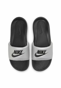 Nike Sportswear VICTORI ONE SLIDE - Natikači - black/metallic silver/black
