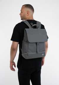 Johnny Urban FAHRRADTASCHE MIKA BIKE - Zaino - dunkelgrau