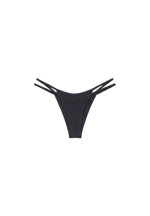 Chilot de bikini negru cu două barete laterale și un design minimalist, izolat pe un fundal alb.