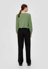 s.Oliver Langarmshirt - tannengrün