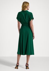 Lauren Ralph Lauren BELTED CREPE DRESS - Dienas kleita - deep emerald