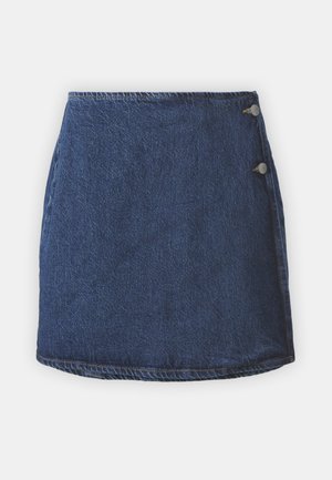 Selected Femme SLFCLAIR MID WRAP SKIRT - Falda cruzada - medium blue denim