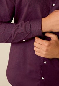 Next STRETCH OXFORD - Ing - burgundy red