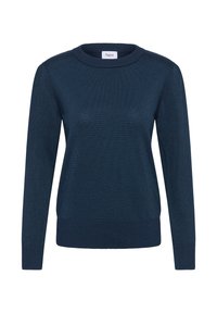 Donkerblauwe gebreide trui met een ribbelende ronde hals, lange mouwen en ribbelrand. Zachte textuur met een getailleerde pasvorm.