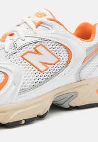 New Balance 530 UNISEX - Baskets basses - white