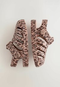 Next REGULAR FIT - FISHERMAN - Sandali - animal print