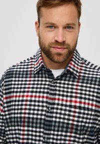 s.Oliver KARO STRETCH - Overhemd - weiß