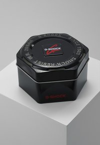 Thumbnail Image 4