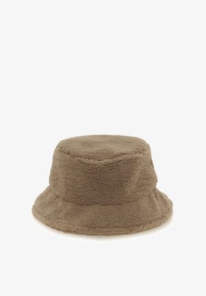 Pălărie de tip bucket maro din fleece cu textură moale, coroană rotunjită și bor lat și flexibil. Design simplu, fără elemente metalice sau accente vizibile.