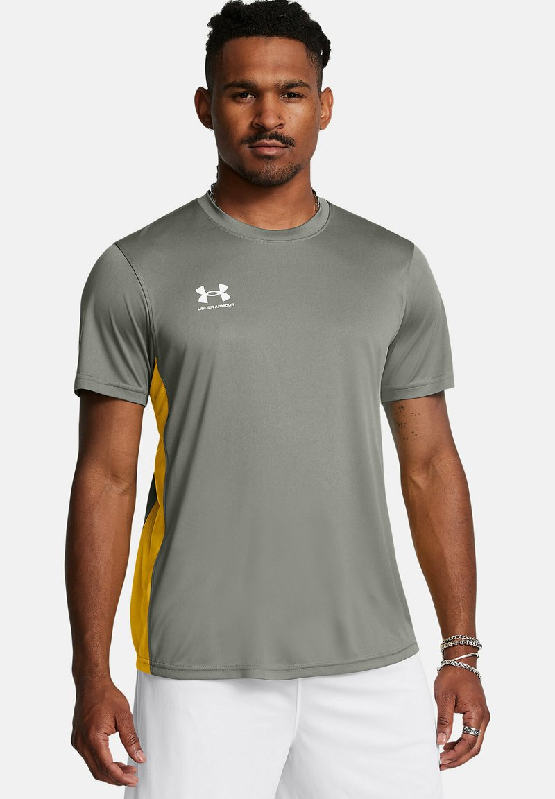 Under Armour TRAIN - Spordi T-särk - clay green