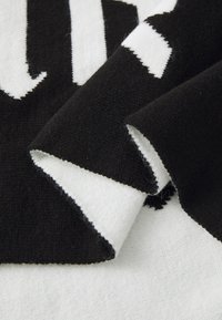 Don't Waste Culture JACQUARD SCARF UNISEX - Sjal - black
