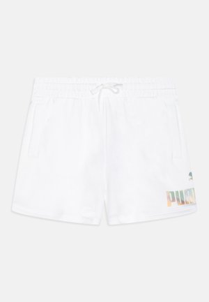 Pantalones cortos blancos con cinturilla elástica y cordón de ajuste, con bolsillos laterales. La pierna izquierda presenta un diseño de logotipo "PUMA" multicolor.