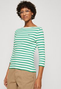 Tommy Hilfiger SLIM CODY BOAT - Ilgarankovis viršutinės dalies drabužis - ecru/olympic green
