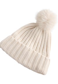 Szydełkowa kremowa czapka beanie z prążkowanym wzorem i dużym, miękkim pomponem z sztucznego futra na górze. Prosty i przytulny design.