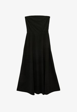 Sort stropløs midi-kjole med tætsiddende overdel og udvidet A-formet nederdel, lavet af glat stof.