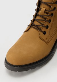 Jack & Jones JFWCRANFIELD - Veterboots - honey