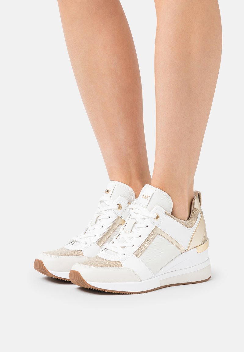 MICHAEL Michael Kors - GEORGIE TRAINER - Sneakers - pale gold, Förstora