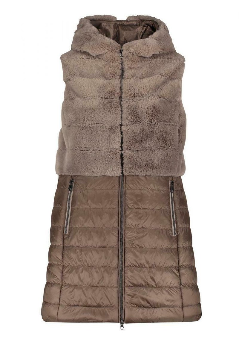 Brun väst med övre sektion av konstpäls och quiltad nedre sektion. Har dragkedjeslutning och två sidofickor med dragkedjedetaljer.
