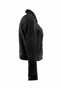 Juoda zomšinė striukė su apykakle, priekine sagų uždarymo dalimi ir šoninėmis kišenėmis. Lieknas siluetas ir lygi tekstūra, su ilgomis rankovėmis.