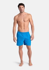Arena FUNDAMENTALS - Shorts da mare - blue lake soft green