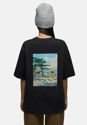 Saē, T-SHIRT TOSHI SAMURAI TENNIS BLACK FEMME - T-shirt imprimé - noir