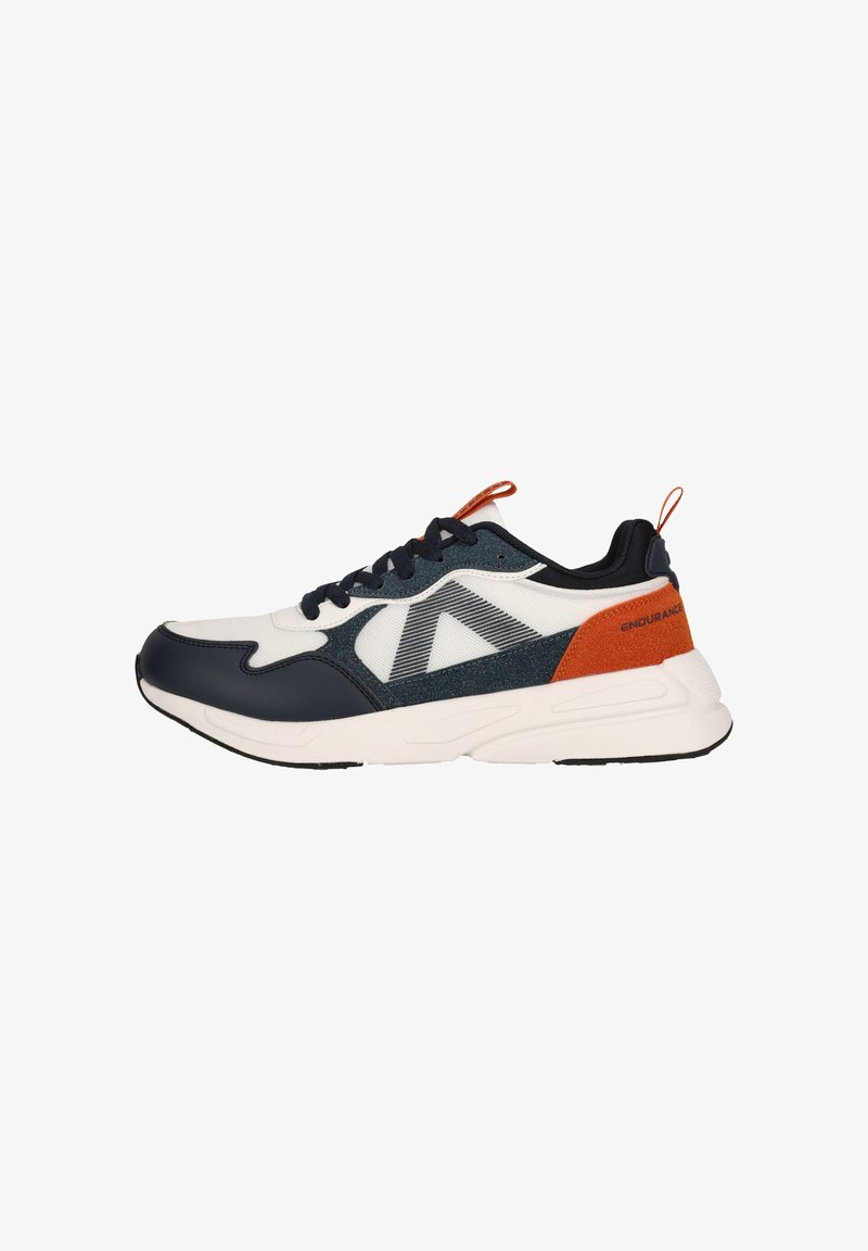 Sneakers med en kombination af marineblå, hvid og orange detaljer. Mesh og syntetisk overdel, tyk hvid sål og teksturerede fabrik detaljer.