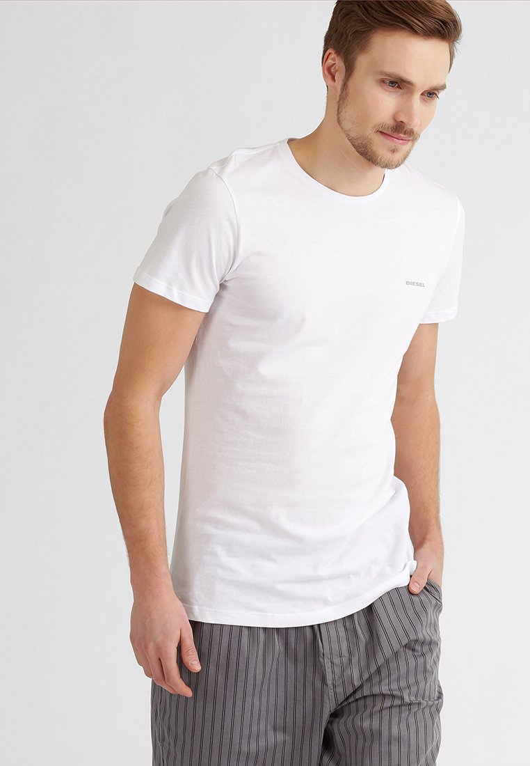 nike shorts and tshirts