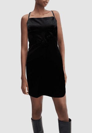 ENTALLADO - Vestido de tubo - black