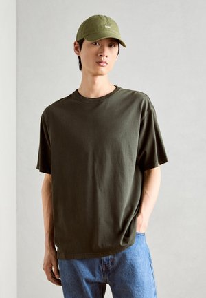 Scotch & Soda 3 CROSSES PROGRAM LOOSE FIT  - T-shirt basique - heritage green
