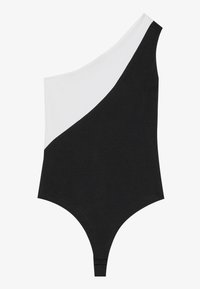 Badedrakt med én skulder som har et fargeblokkdesign med svart på den ene siden og hvit på den andre. Laget av glatt stoff med en frekk skjæring.