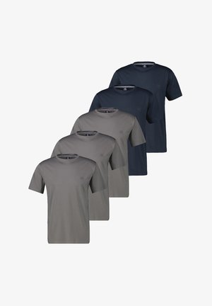 Pięć gładkich koszulek z okrągłym dekoltem w kolorach szarym i granatowym, ułożonych w nachodzące na siebie rzędy na białym tle.