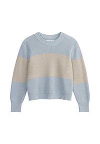 Hellblaues, grob gestricktes Sweatshirt mit beiger horizontaler Streifen, Rundhalsausschnitt und langen Ärmeln. Abgeschlossen mit gerippten Bündchen und Saum.