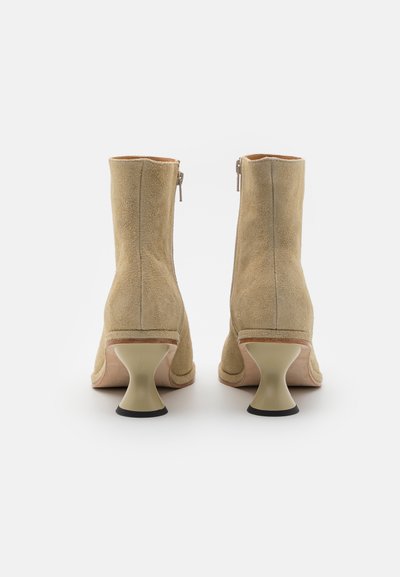 ECKHAUS LATTA TOADSTOOL BOOT UNISEX - Bottines - beige
