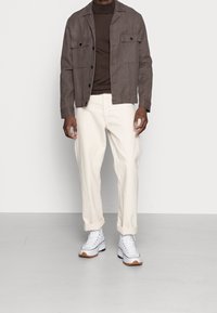 Matinique Stickad tröja - dark brown