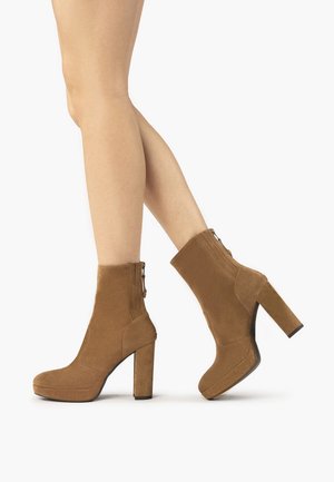 NeroGiardini, Bottines à talons hauts - camel