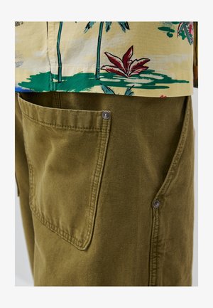 United Colors of Benetton, Shorts - green