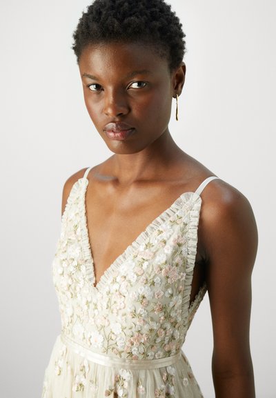 Needle & Thread POSY GOWN - Pidulikud riided - cream