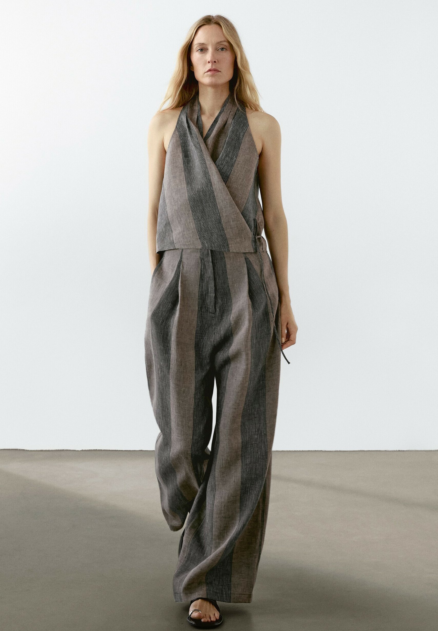 【Massimo Dutti】Textured multi-stripe trousers Massimo Dutti PALAZZO COMBINED STRIPE - Trousers - mottled