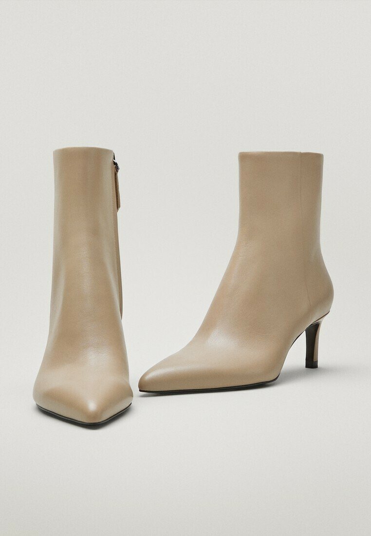massimo dutti booties